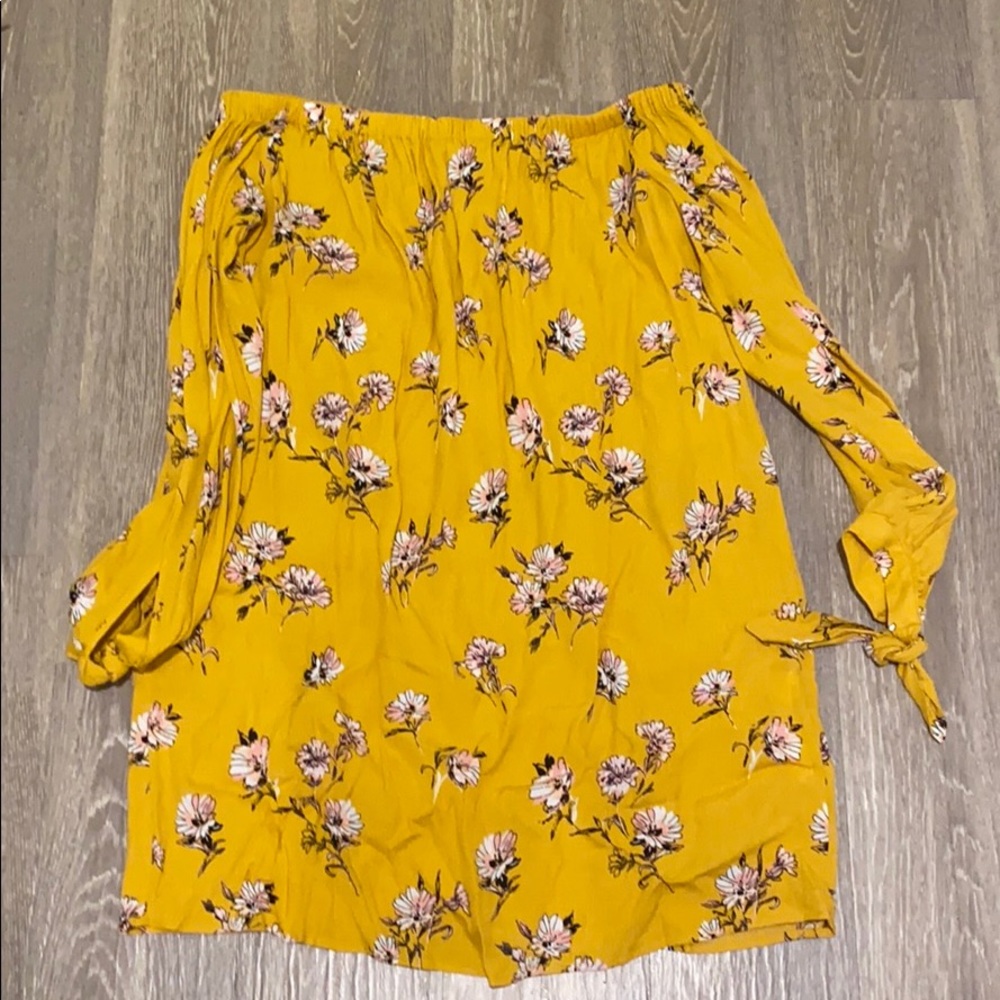 Yellow dress